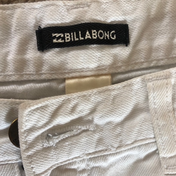 White billabong jean shorts - Picture 6 of 8